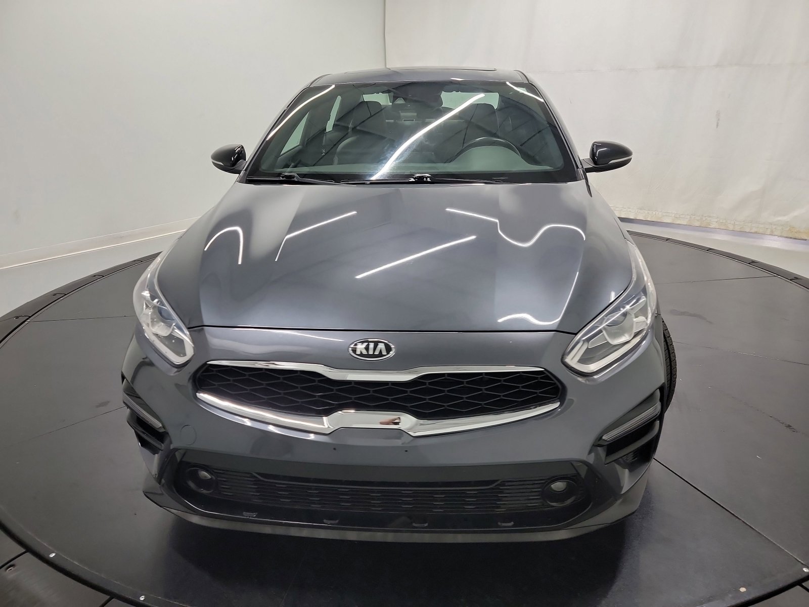 Used 2020 Kia Forte GT image 2