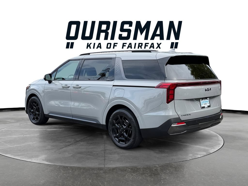 Certified 2025 Kia Carnival SX w/ SX Dark Edition Package FWD image 4