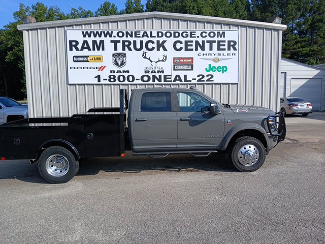 New 2026 RAM 4500 4x4 Crew Cab DRW w/ Laramie Trim Package image 2