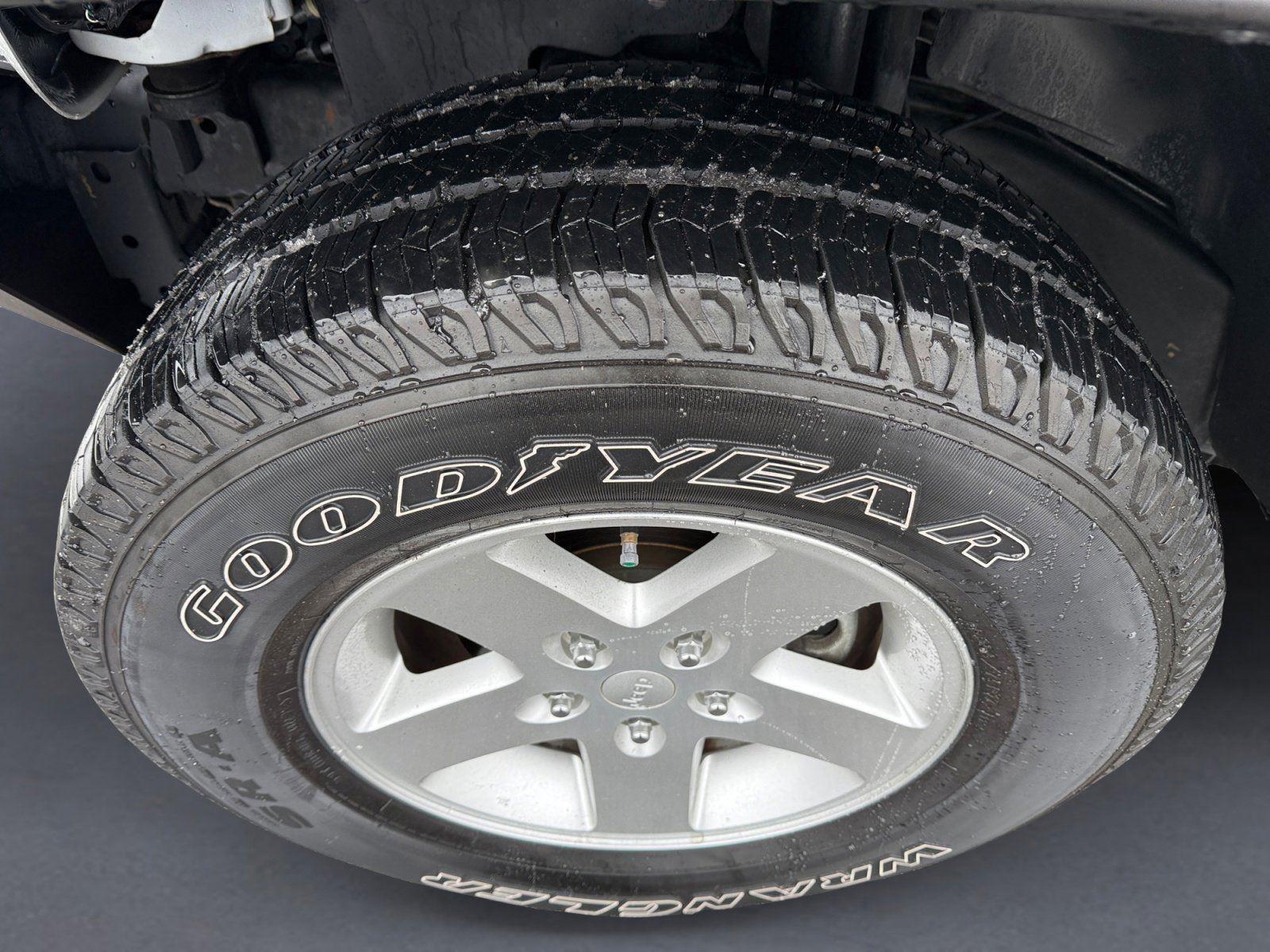 Used 2017 Jeep Wrangler Unlimited Sport w/ Quick Order Package 24S image 9