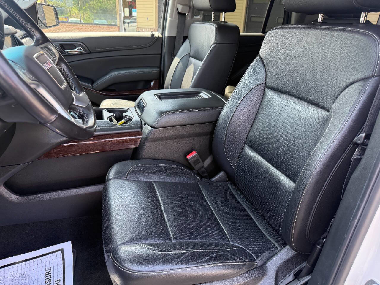 Used 2018 GMC Yukon SLT w/ Open Road Package AWD/4WD image 16