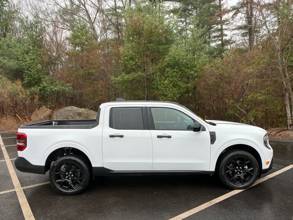 Used 2025 Ford Maverick XLT w/ Black Appearance Package image 6