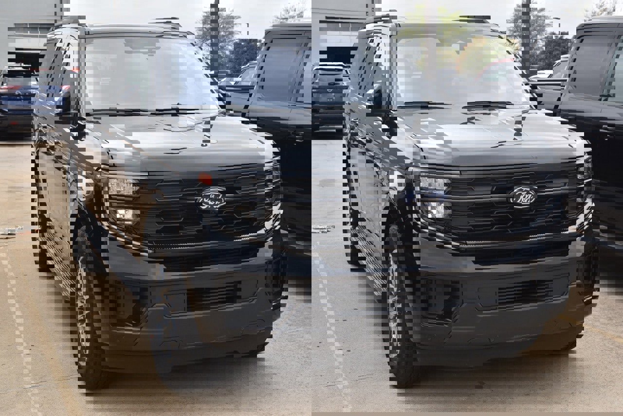 Certified 2025 Ford Expedition Max Active image 4