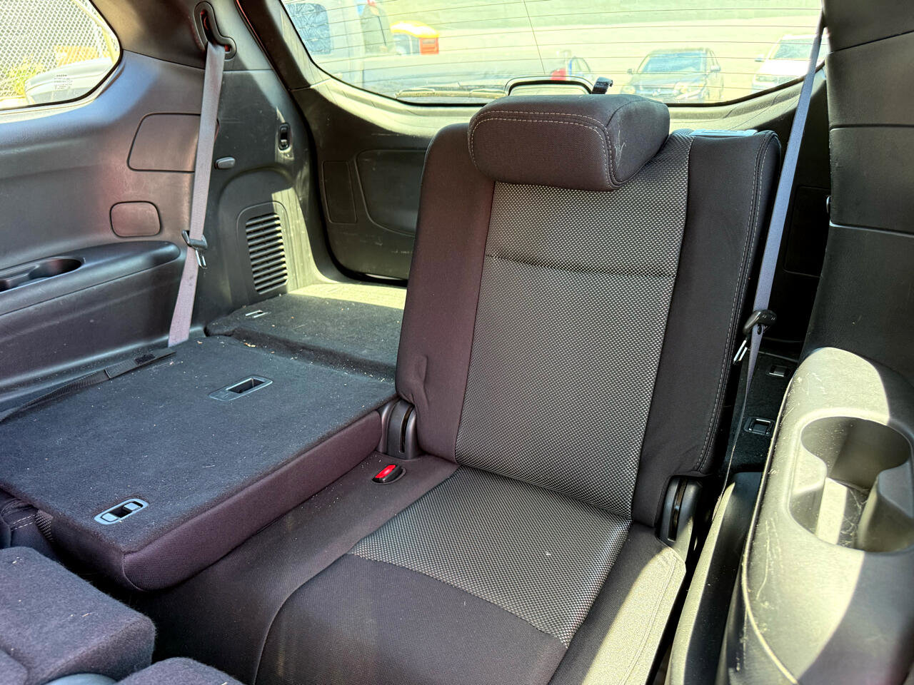 Used 2017 Nissan Pathfinder SV image 9