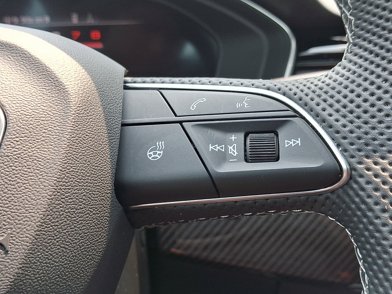 Certified 2025 Audi A4 2.0T Premium Plus AWD/4WD image 23