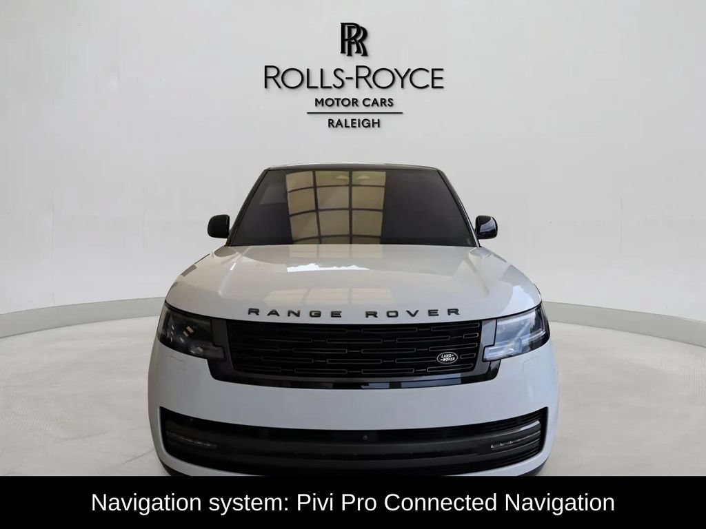 Used 2022 Land Rover Range Rover Long Wheelbase SE AWD/4WD video 3