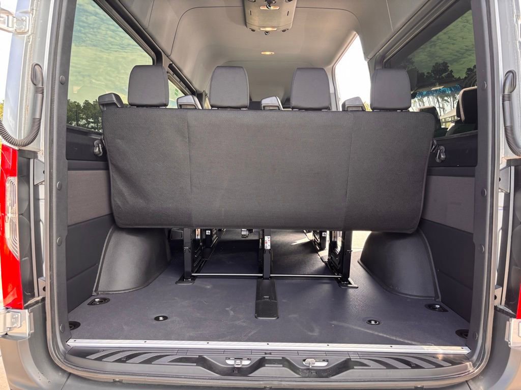Used 2024 Mercedes-Benz Sprinter 2500 image 21