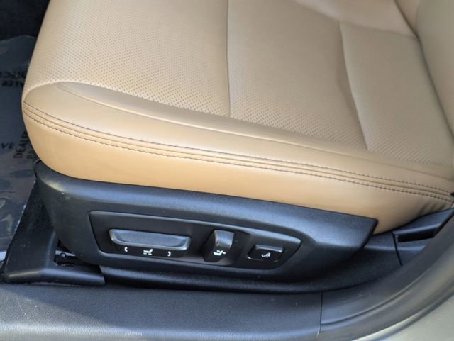 Used 2016 Lexus GS 200t image 27