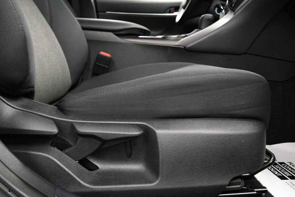 Certified 2024 Toyota Camry LE image 25