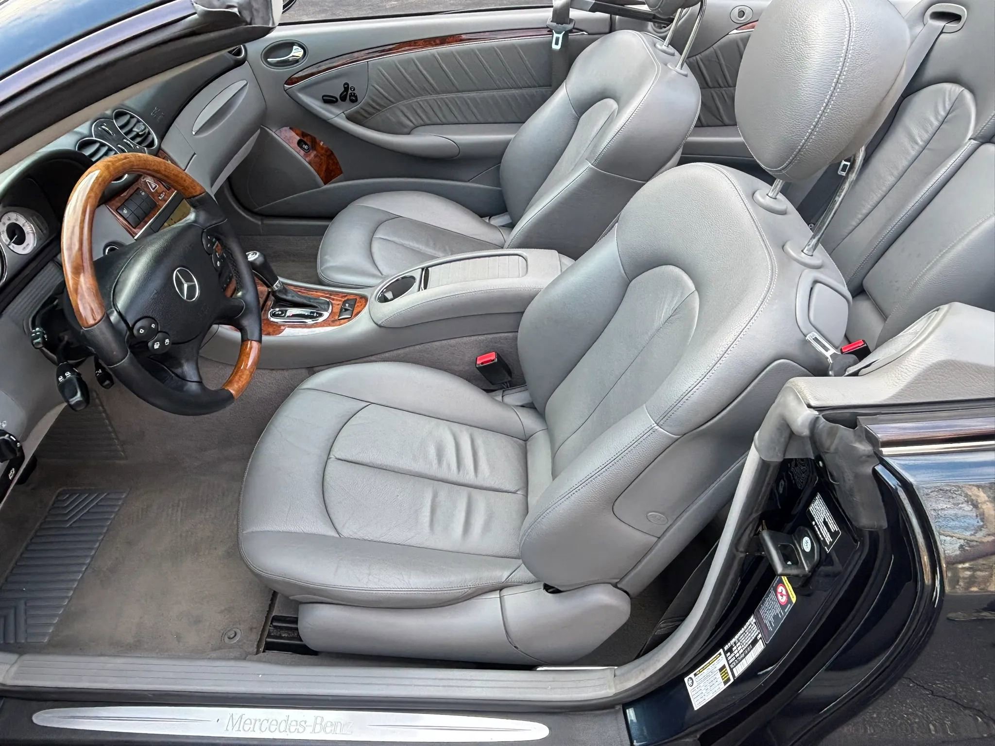 Used 2006 Mercedes-Benz CLK 500 Cabriolet image 24