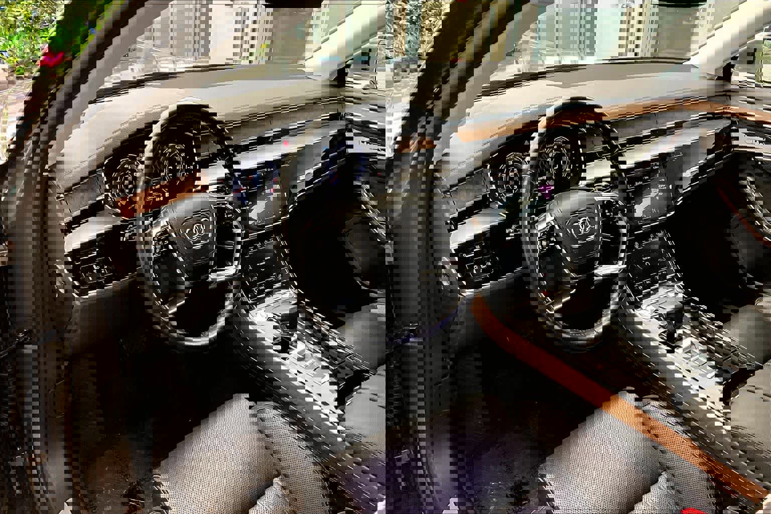 Used 2019 Audi A8 L 3.0T w/ Executive Package image 17