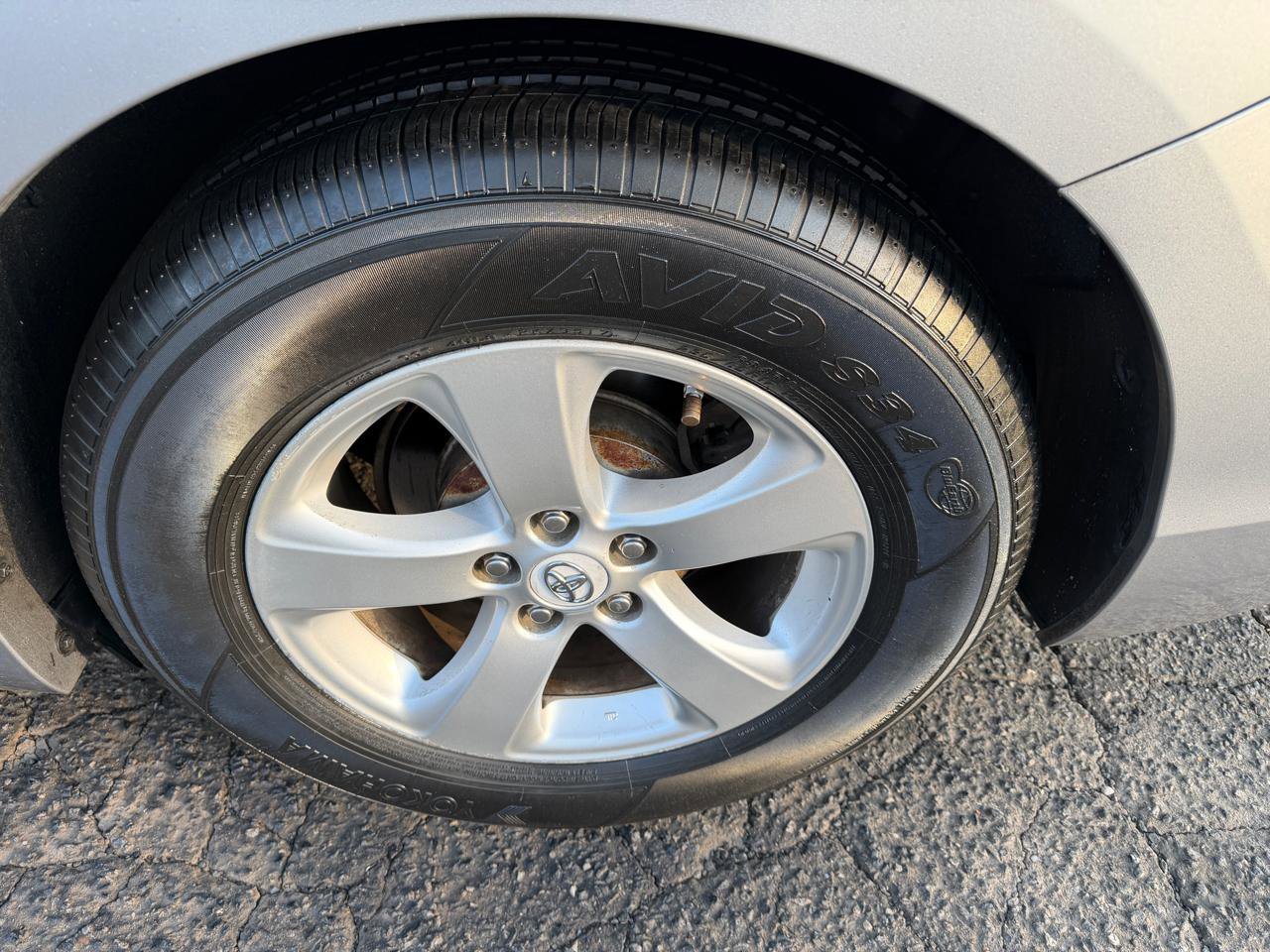 Used 2012 Toyota Sienna LE FWD image 25