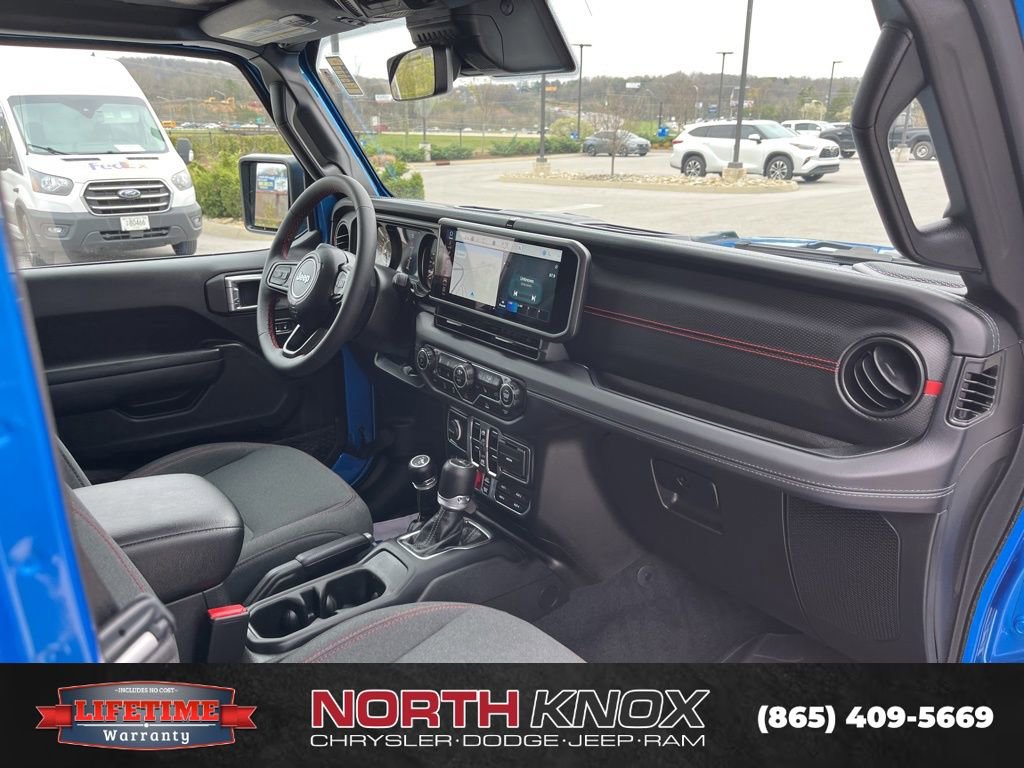 Used 2024 Jeep Gladiator Rubicon w/ Technology Group image 28