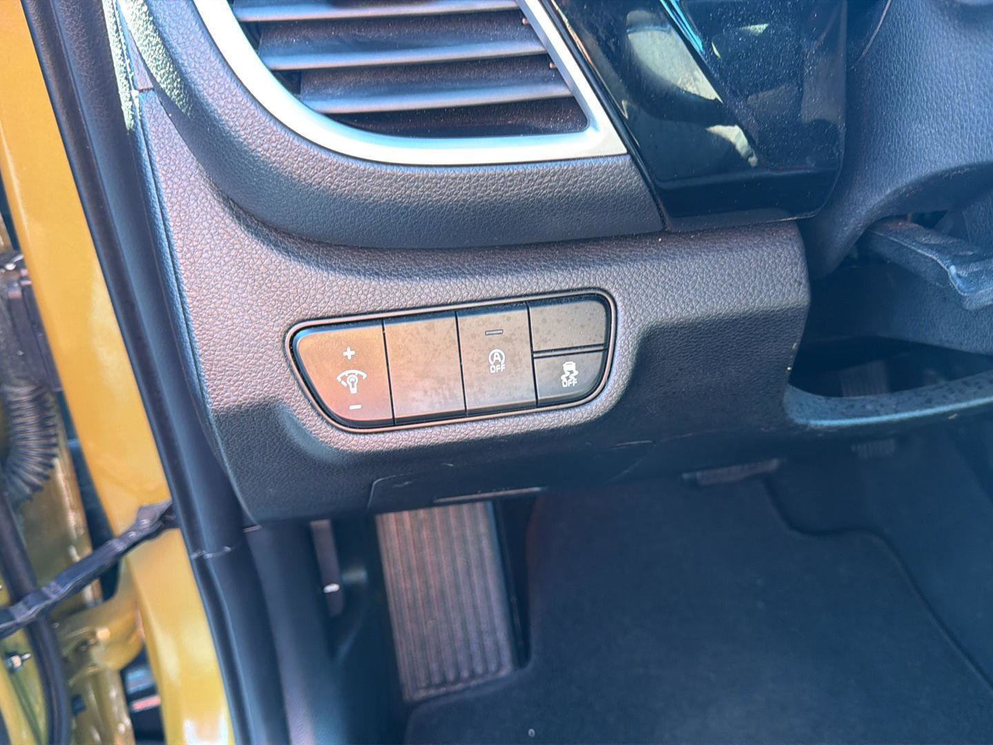 Used 2024 Kia Seltos S FWD image 14