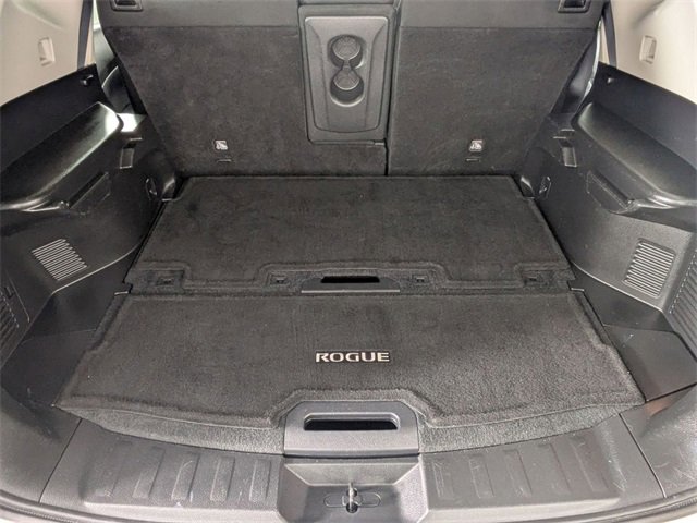 Used 2015 Nissan Rogue SV w/ SV Premium Package image 26