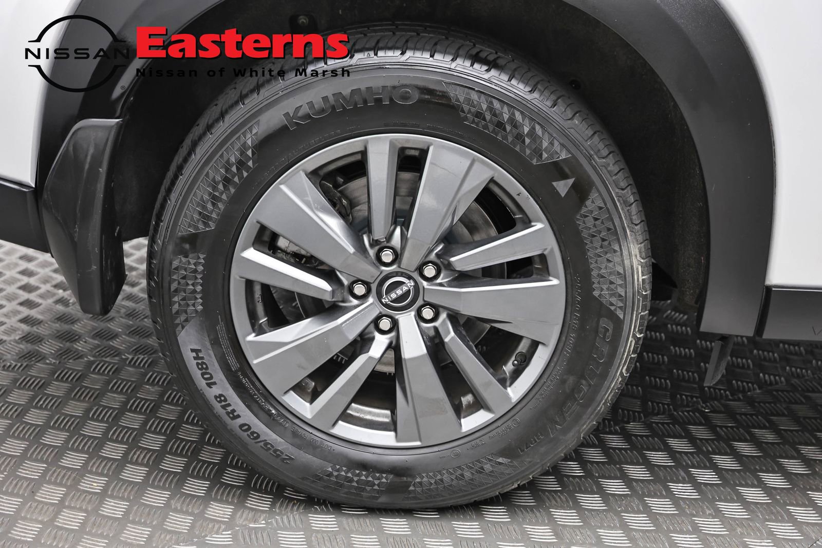 Used 2024 Nissan Pathfinder S AWD/4WD image 29