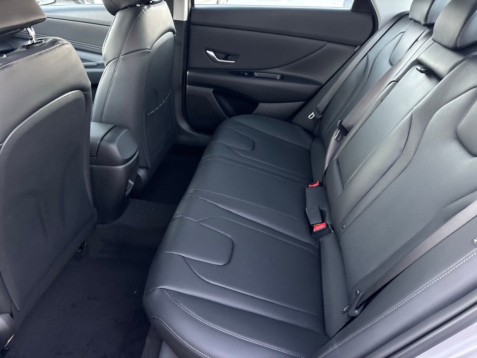 New 2026 Hyundai Elantra Limited image 14