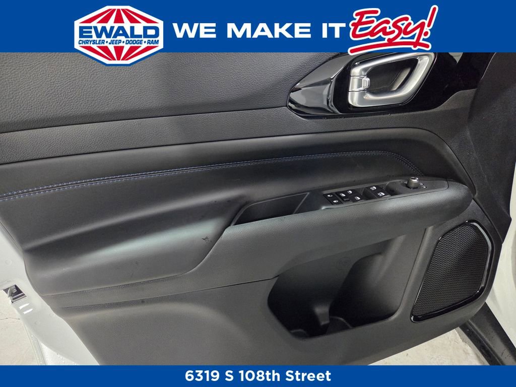 New 2026 Jeep Compass Limited image 11