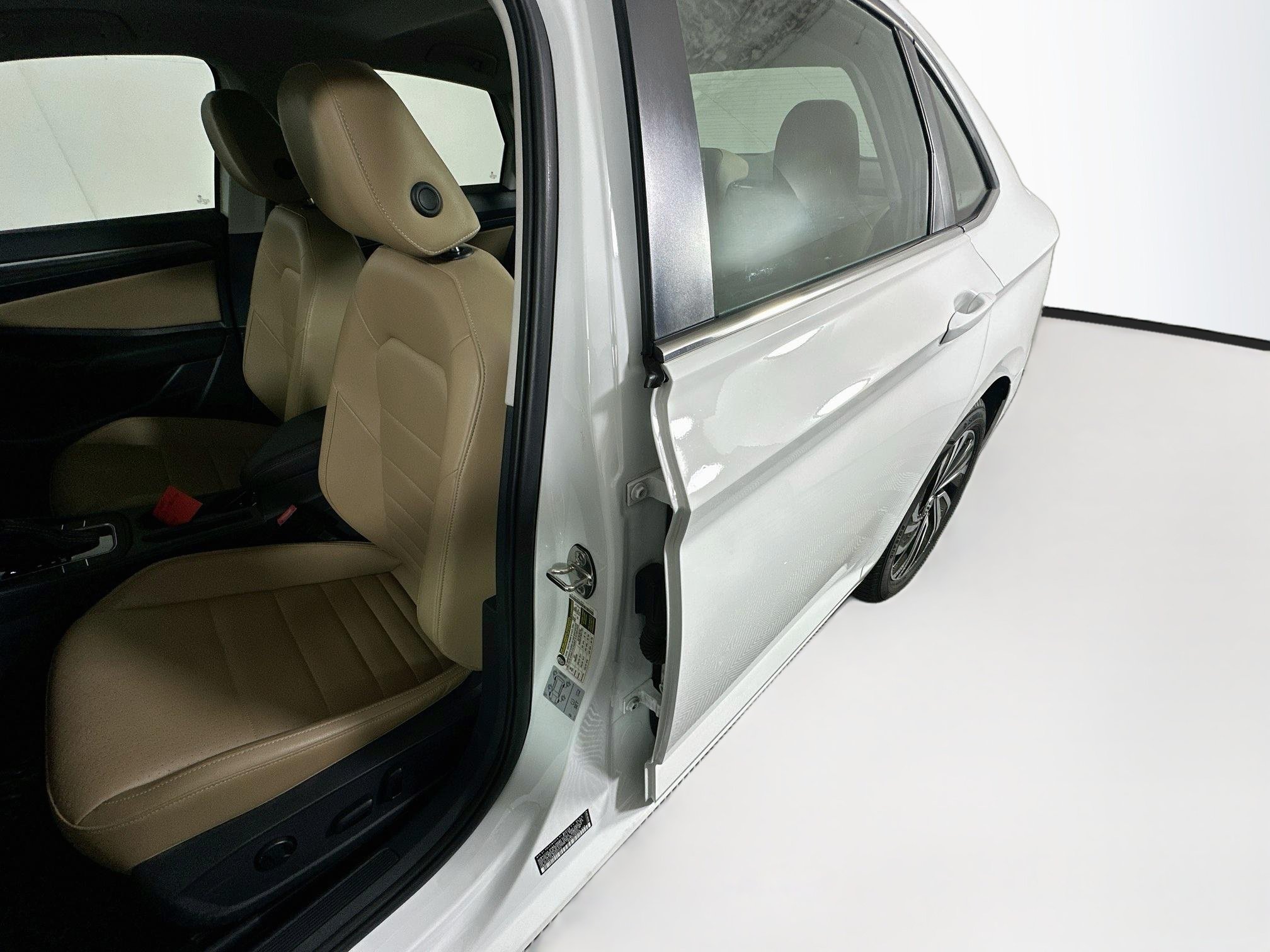 Used 2021 Volkswagen Jetta SEL FWD image 12