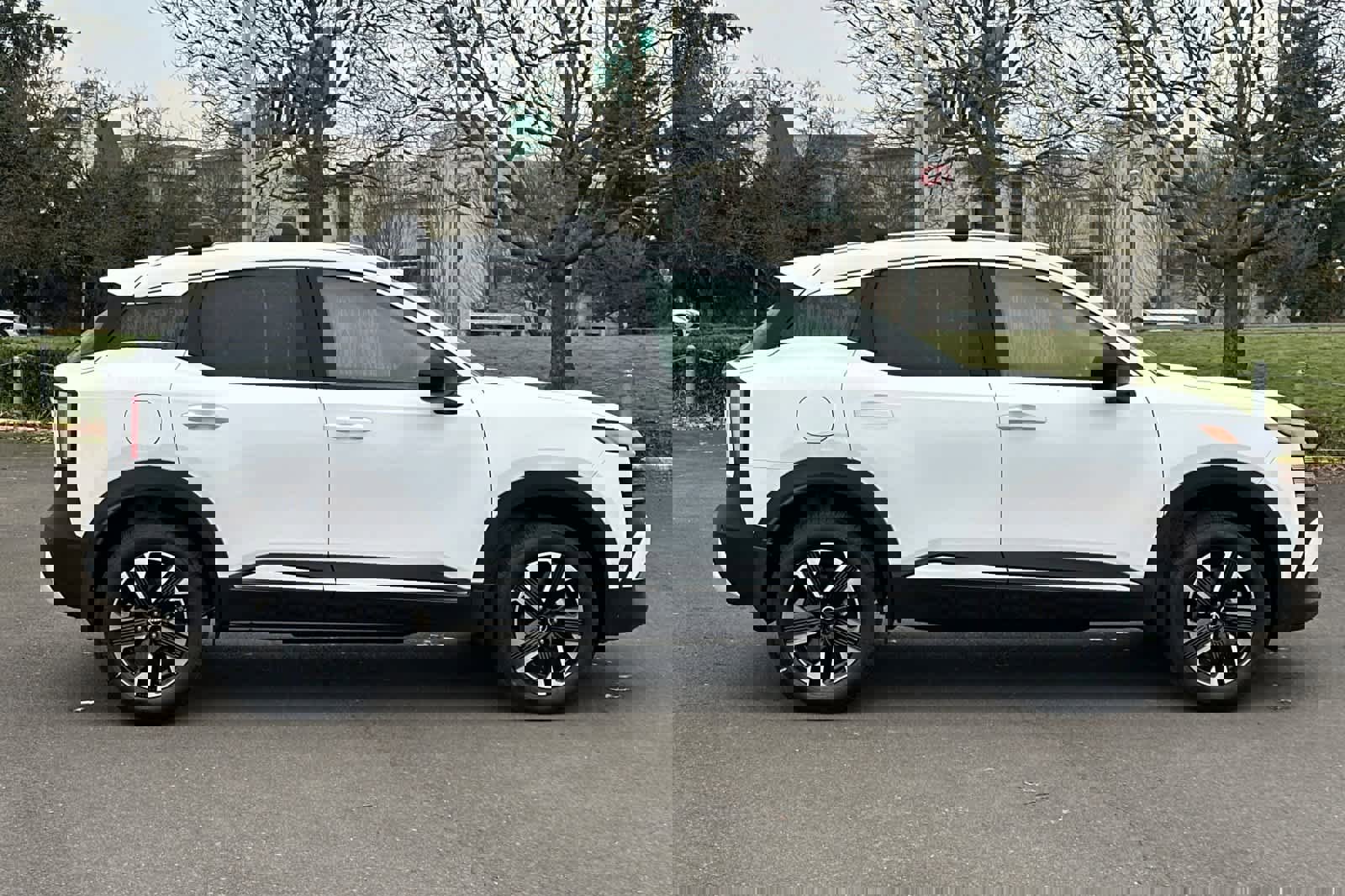 New 2026 Nissan Kicks SV image 8