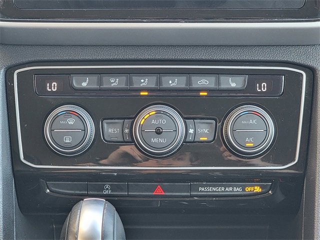 Used 2022 Volkswagen Atlas SE w/ Black Wheel Package image 23