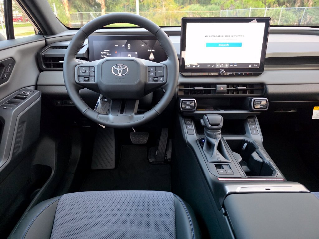 New 2026 Toyota RAV4 XSE AWD/4WD image 7