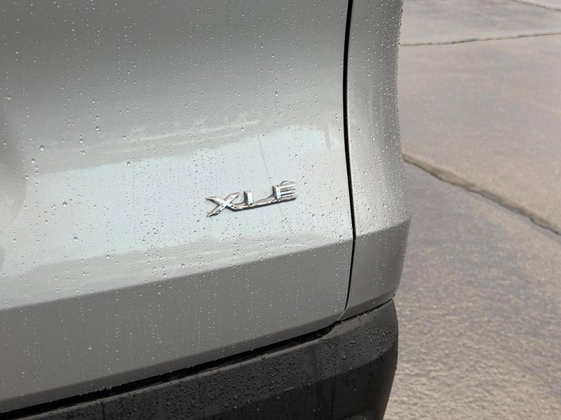 Certified 2025 Toyota Grand Highlander AWD image 6