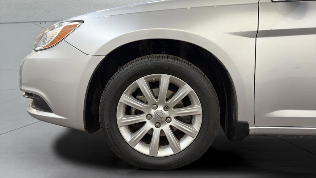 Used 2012 Chrysler 200 Touring image 35