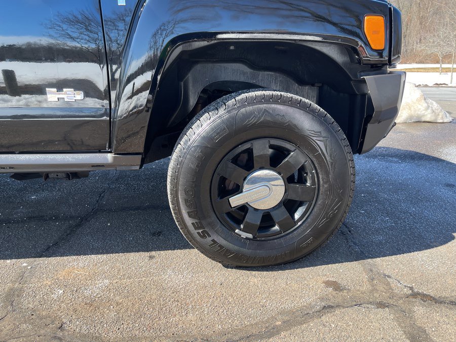 Used 2008 HUMMER H3 Luxury w/ Chrome Appearance Package image 32