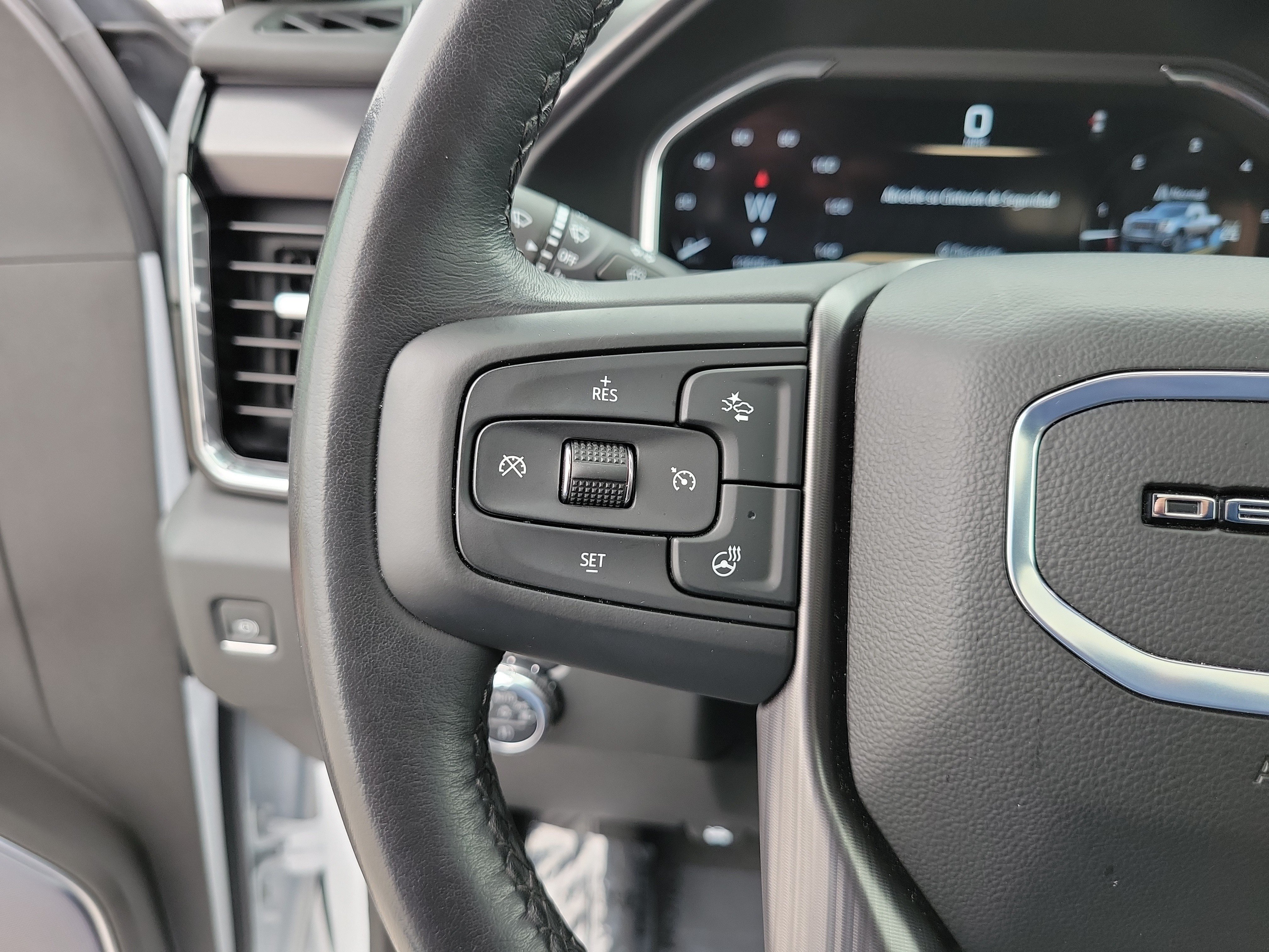 Used 2025 GMC Sierra 2500 Denali Ultimate AWD/4WD image 22