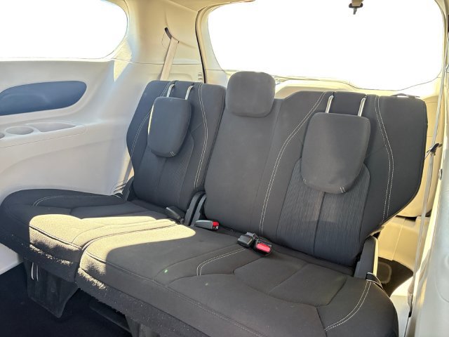 Used 2023 Chrysler Voyager LX FWD image 21
