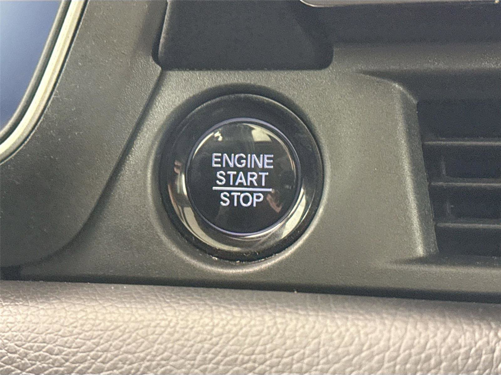 Used 2023 Honda Pilot Elite image 22