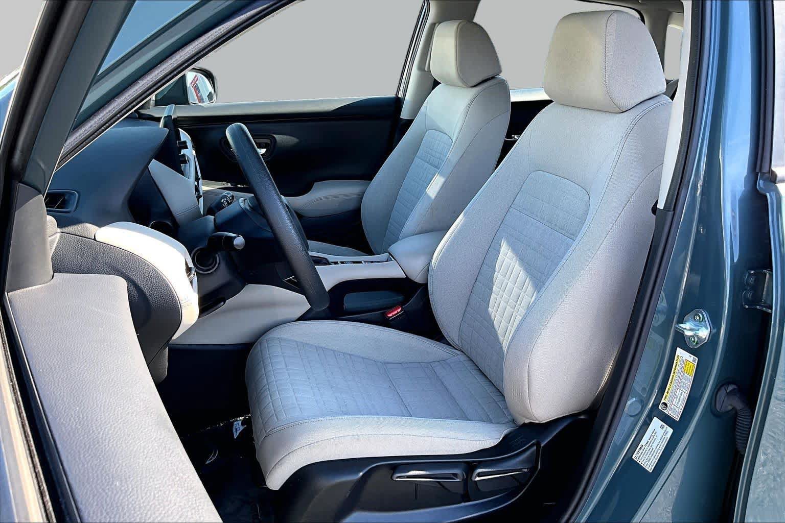 Used 2023 Honda HR-V LX image 8