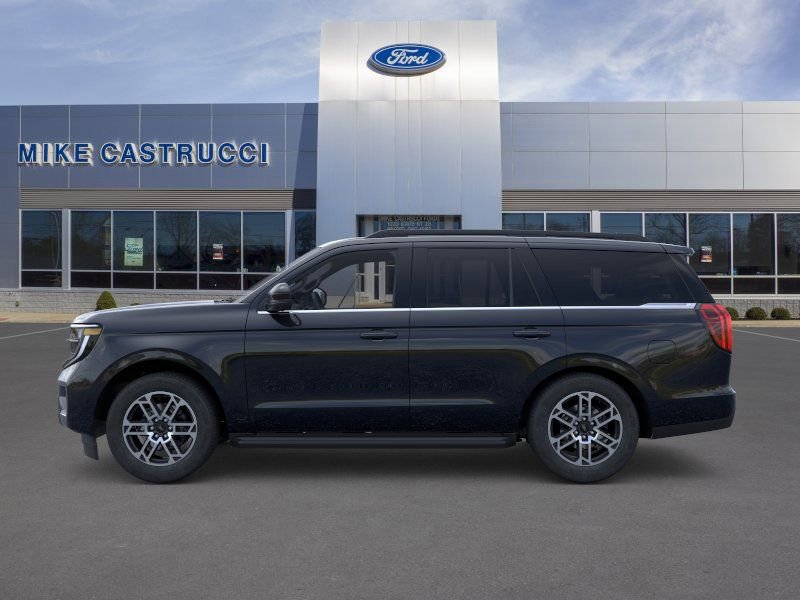 New 2026 Ford Expedition Active AWD/4WD image 3