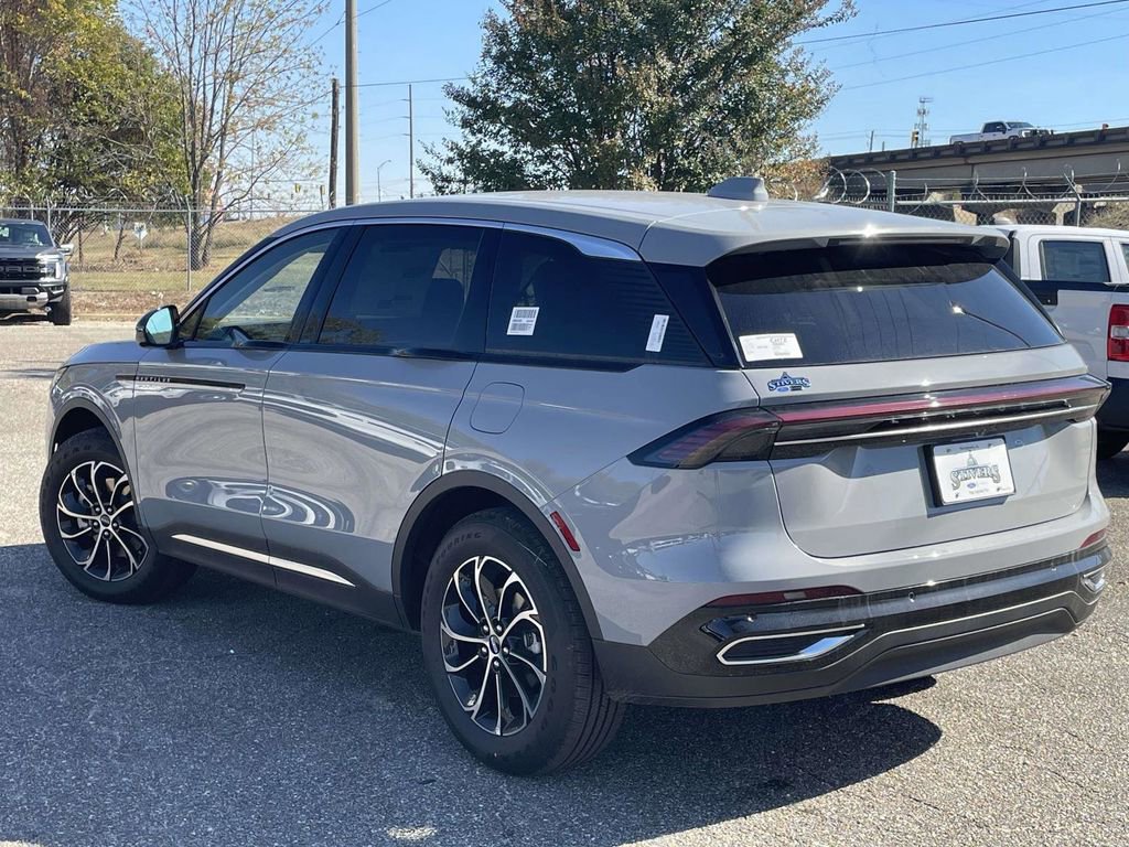 New 2026 Lincoln Nautilus Premier image 5