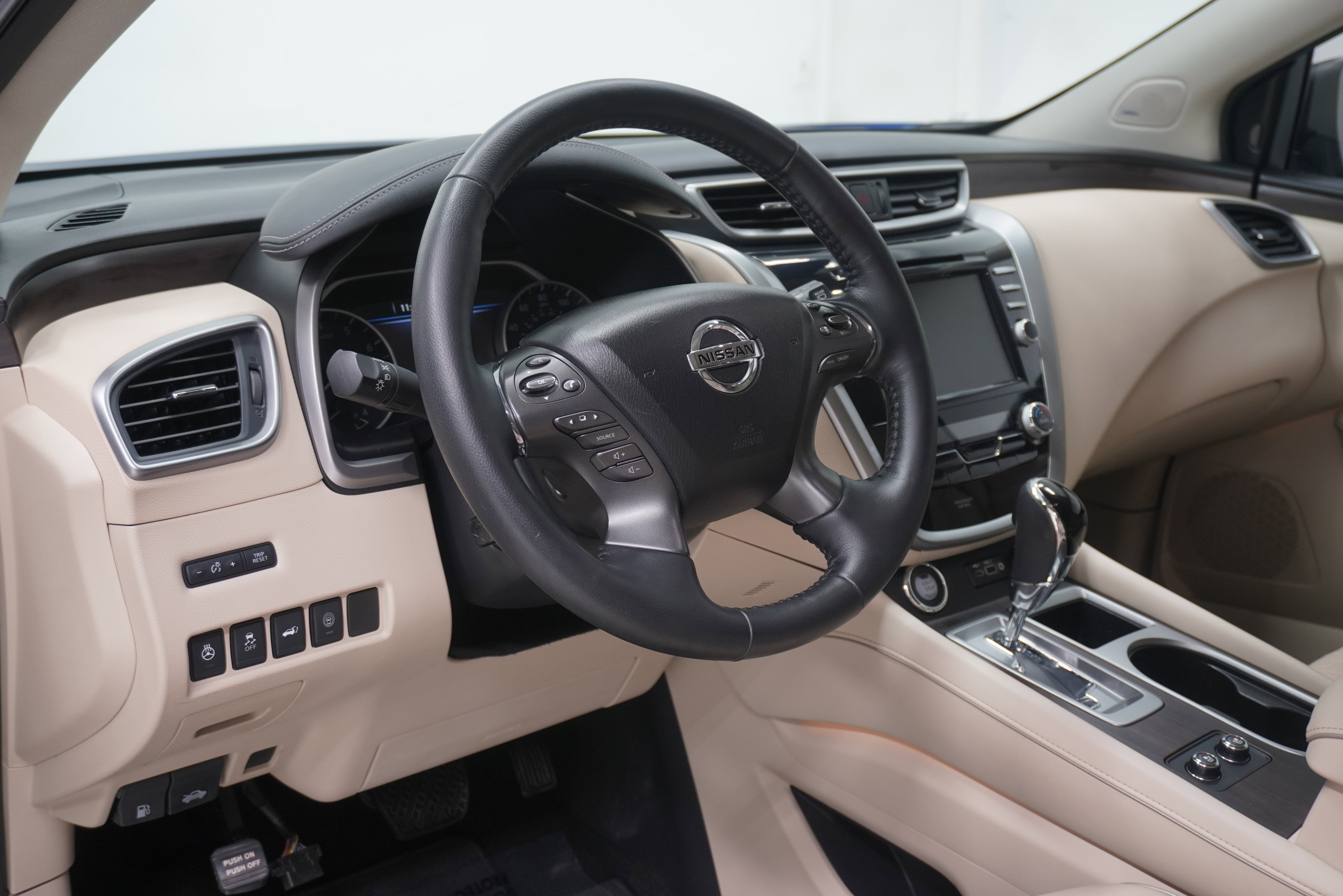 Used 2019 Nissan Murano Platinum image 10
