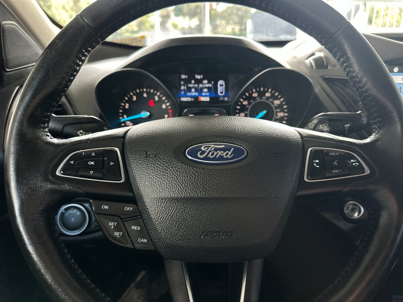 Used 2018 Ford Escape Titanium image 22