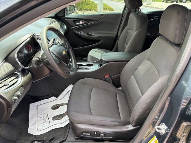 Used 2019 Chevrolet Malibu Hybrid FWD image 11