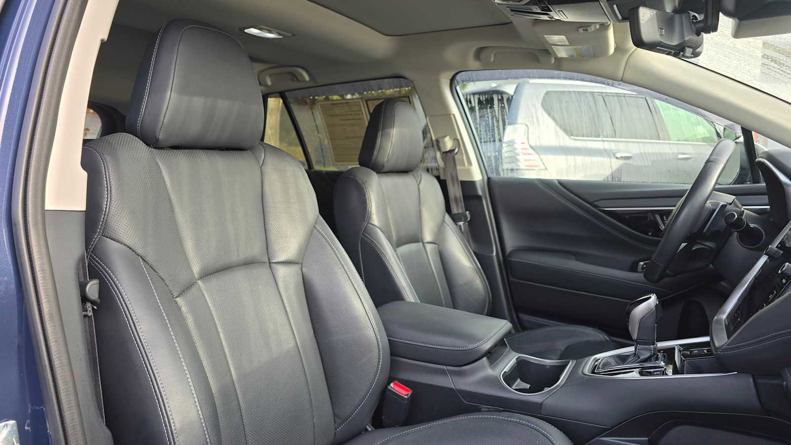 Used 2023 Subaru Outback Touring w/ Popular Package #2 image 13