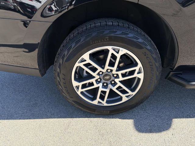 Certified 2025 Ford Expedition Active image 9