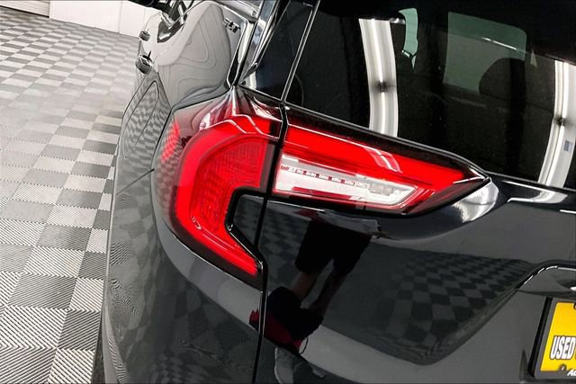 Used 2023 GMC Terrain SLT w/ Elevation Edition FWD image 33