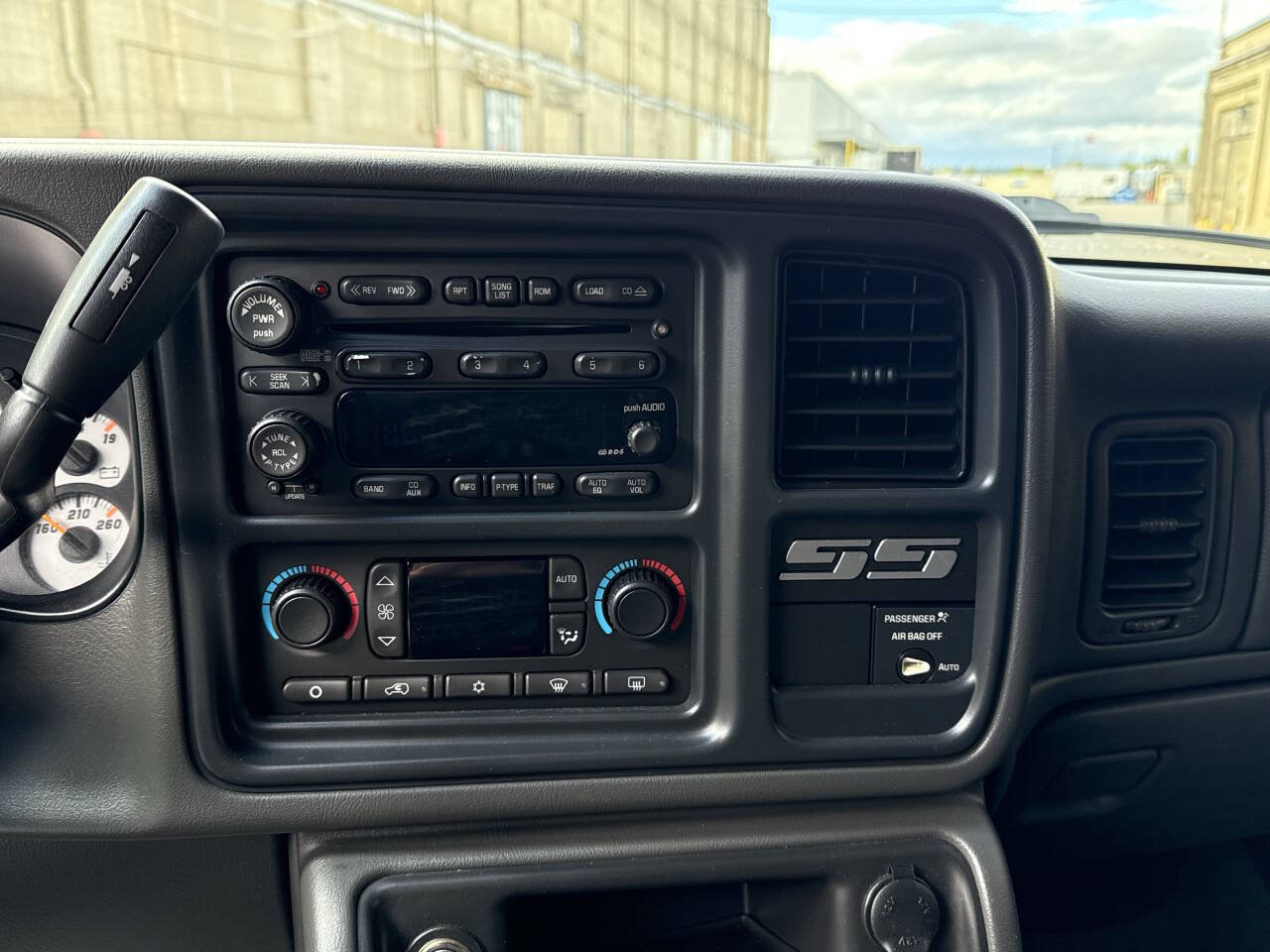 Used 2003 Chevrolet Silverado 1500 SS AWD/4WD image 38