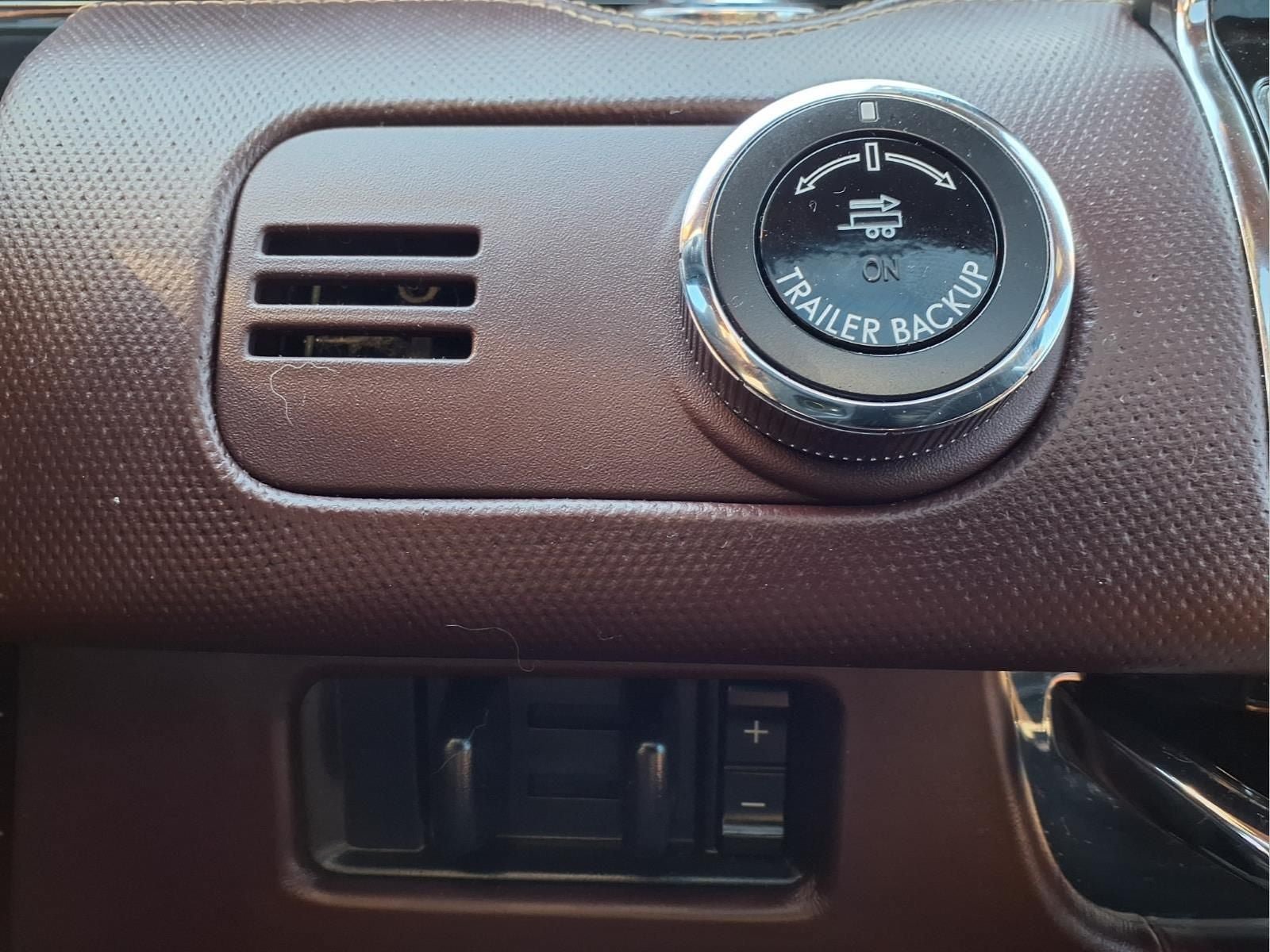 Used 2021 Lincoln Navigator Black Label AWD/4WD image 9
