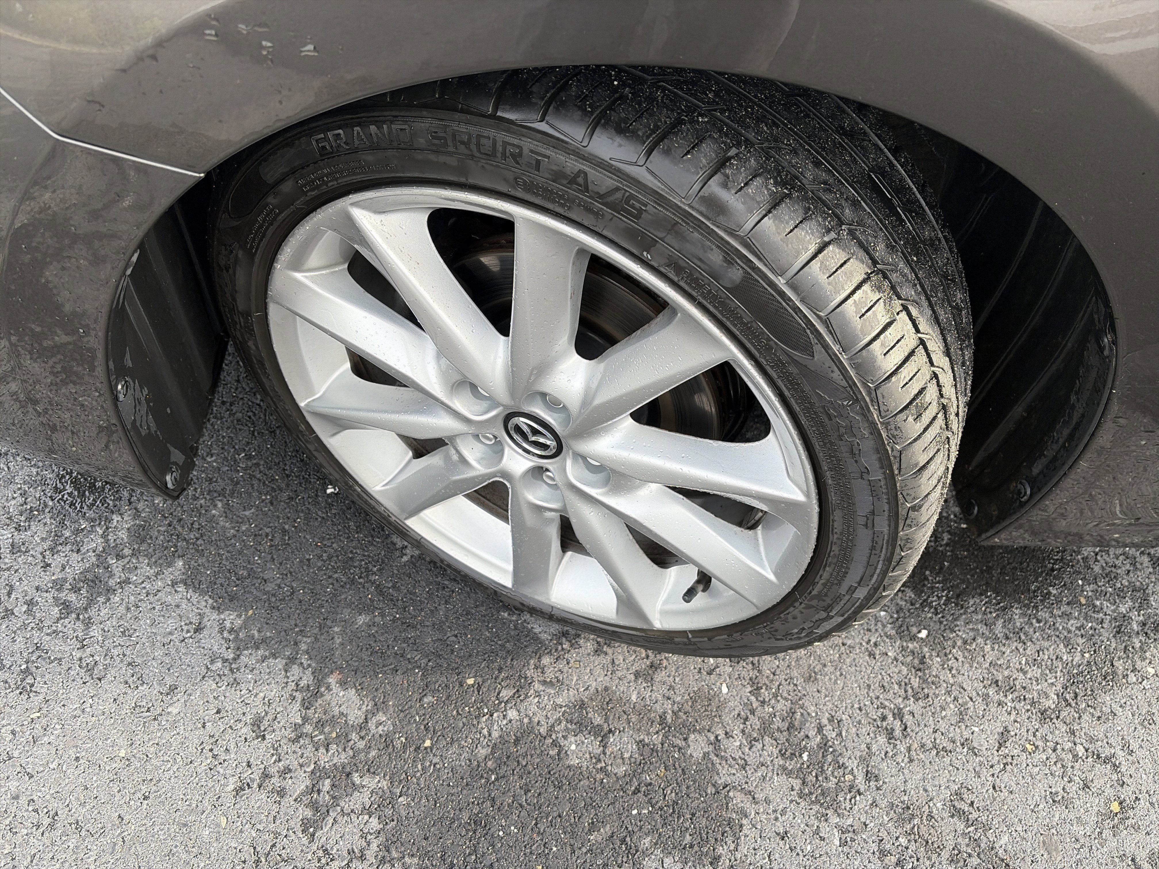 Used 2017 MAZDA MAZDA3 Touring FWD image 9