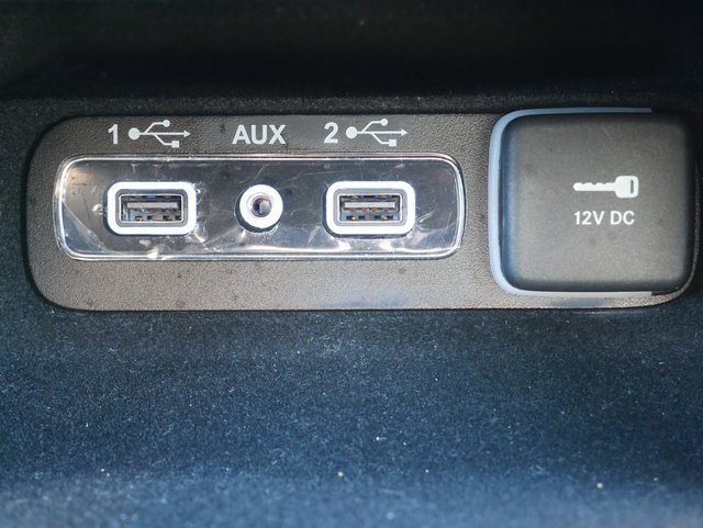 Used 2022 Jeep Grand Cherokee Laredo X image 22