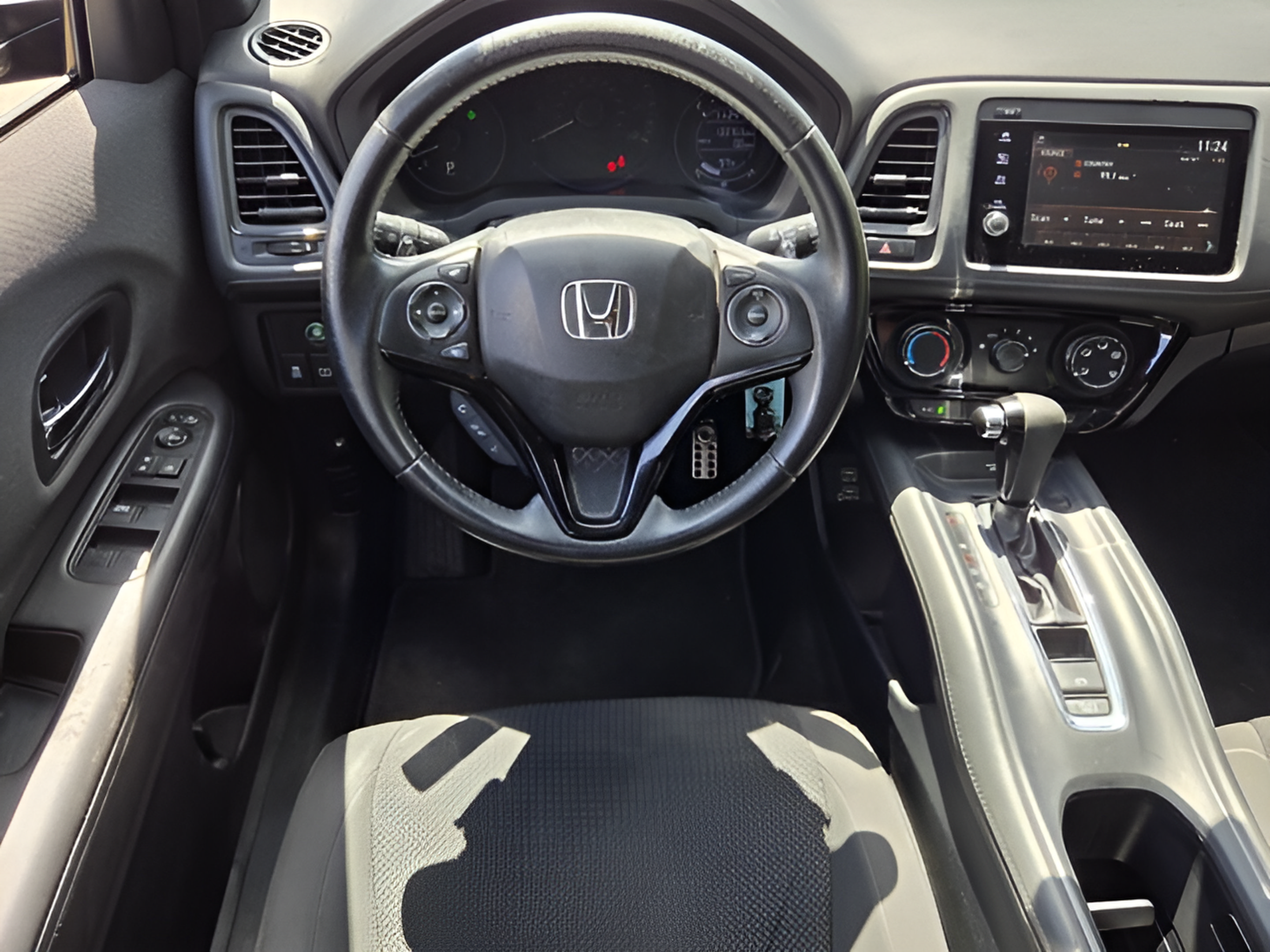 Used 2019 Honda HR-V Sport image 11