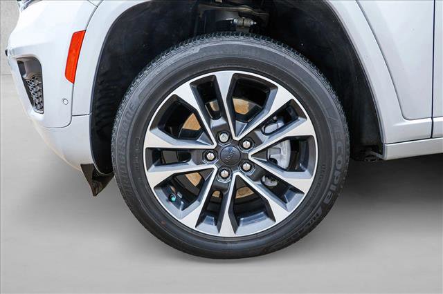 Used 2022 Jeep Grand Cherokee Overland image 9