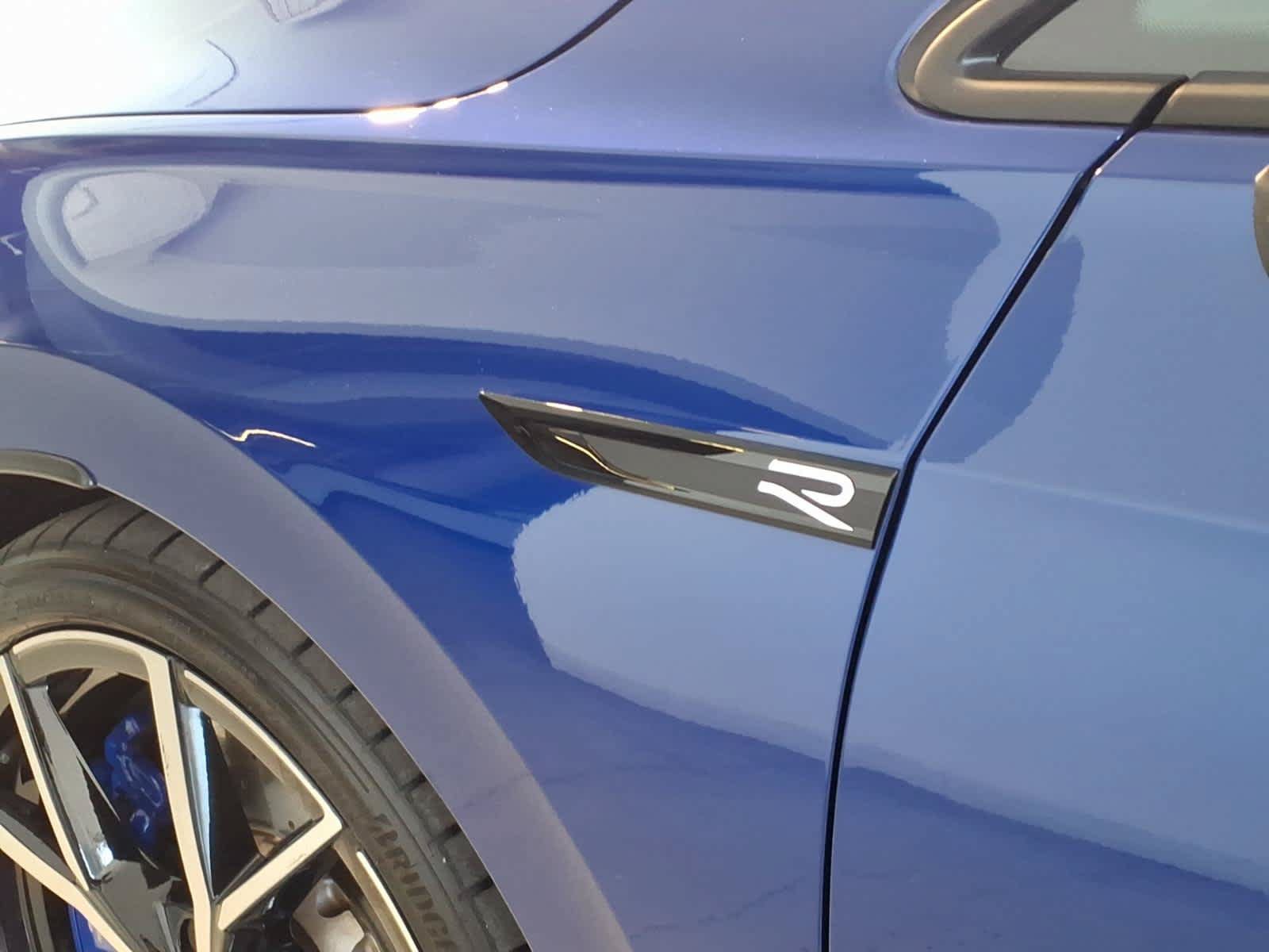 Used 2023 Volkswagen Golf R AWD/4WD image 8