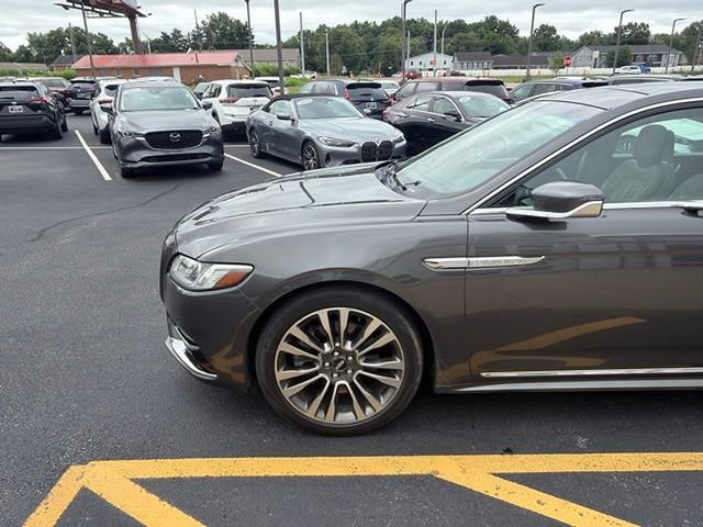 Used 2017 Lincoln Continental Reserve AWD/4WD image 8
