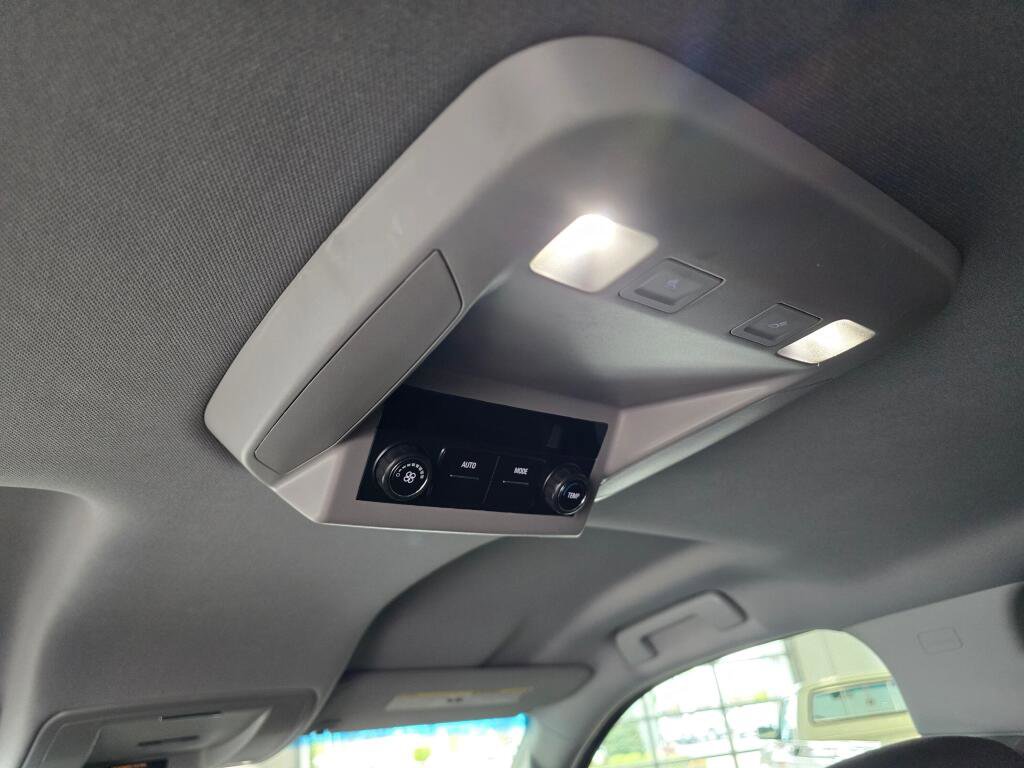 Used 2016 Chevrolet Tahoe LS AWD/4WD image 32